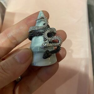 Men’s / unisex intertwining snake ring